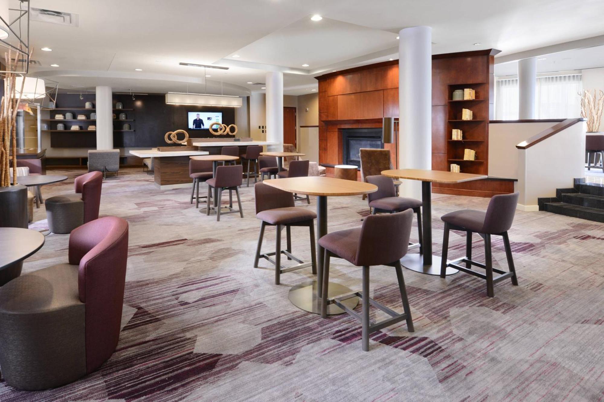Courtyard Marriott Houston Pearland Hotel Exterior photo